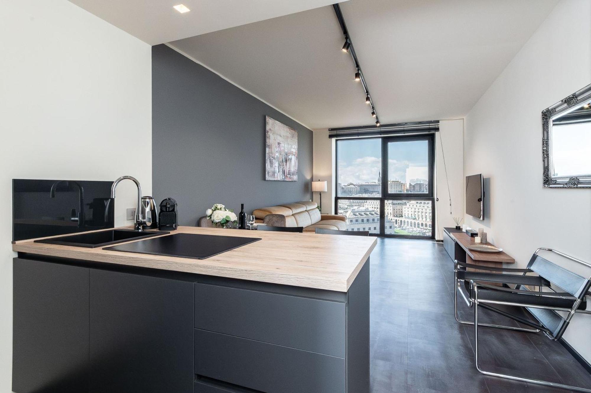 Free Parking In Luxury Suite With City View - Steps To Brignole Train Station Genoa Exterior photo