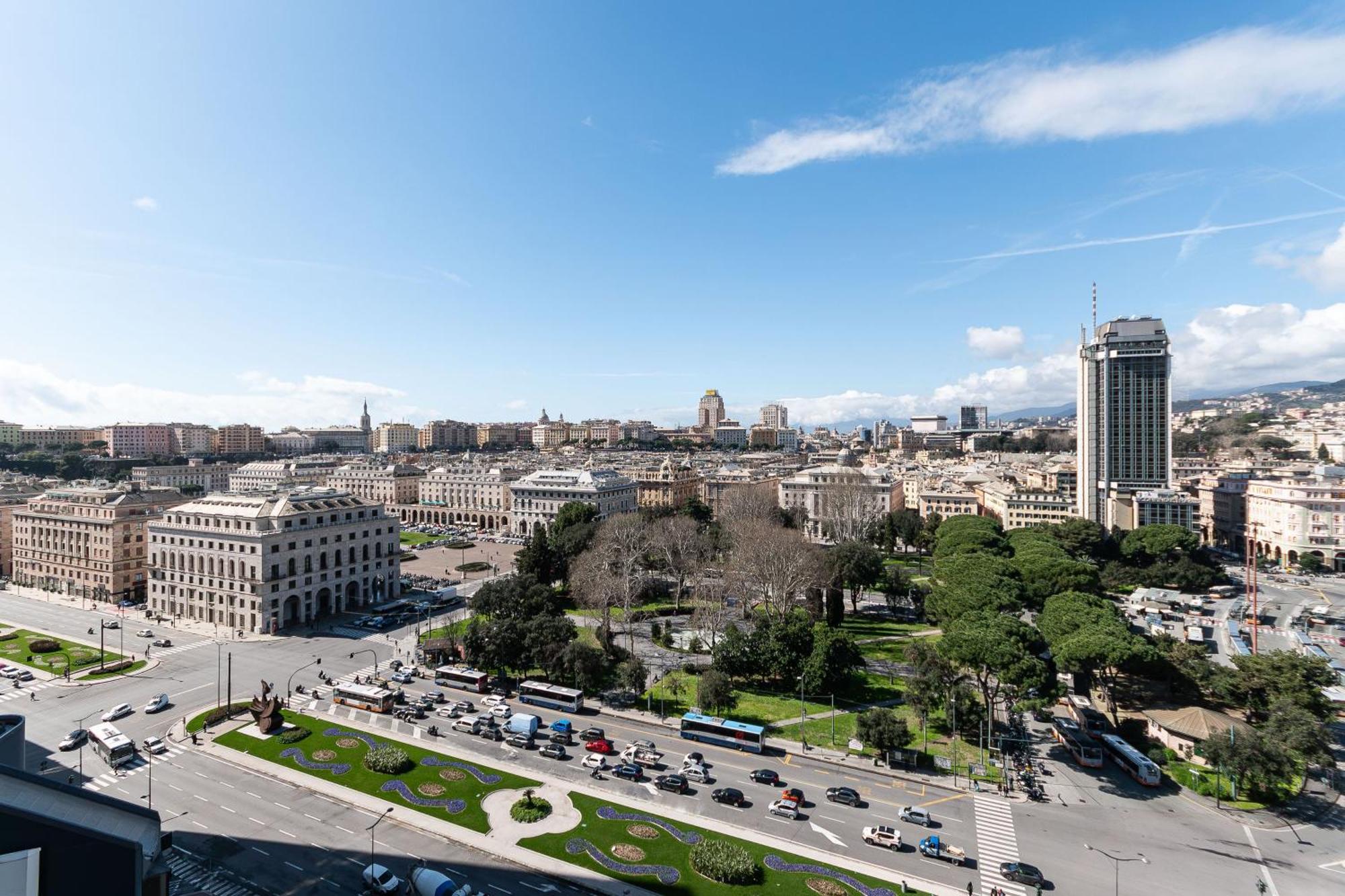 Free Parking In Luxury Suite With City View - Steps To Brignole Train Station Genoa Exterior photo