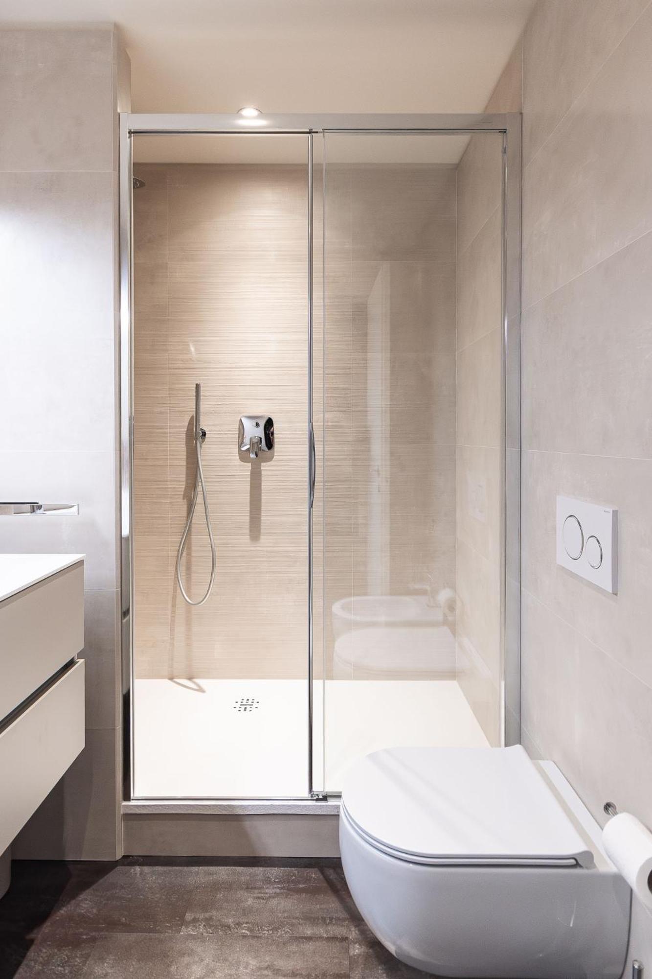 Free Parking In Luxury Suite With City View - Steps To Brignole Train Station Genoa Exterior photo