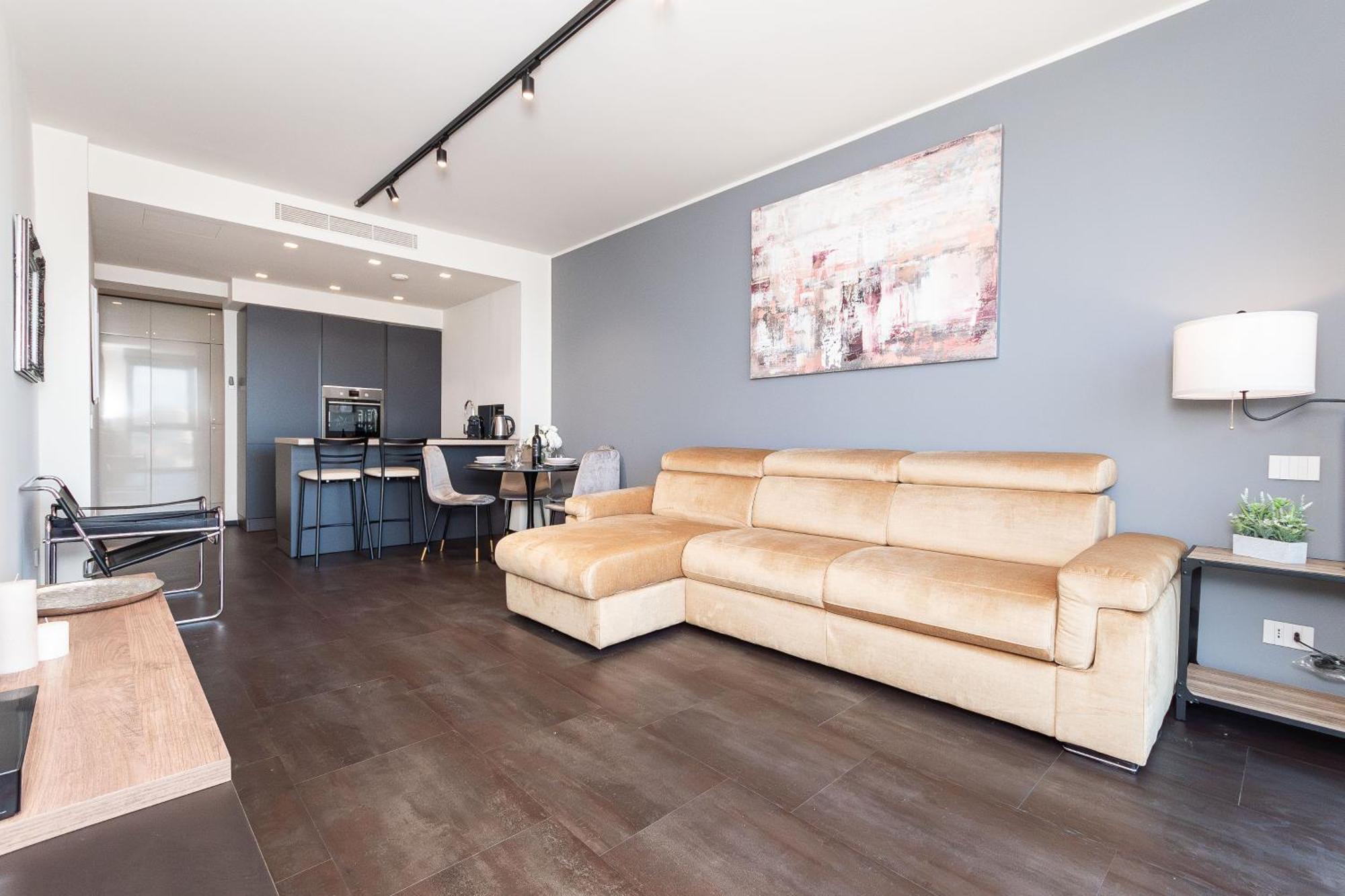 Free Parking In Luxury Suite With City View - Steps To Brignole Train Station Genoa Exterior photo